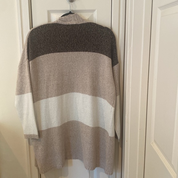 Pink Lily color block cardigan. Size Small. - Picture 3 of 3